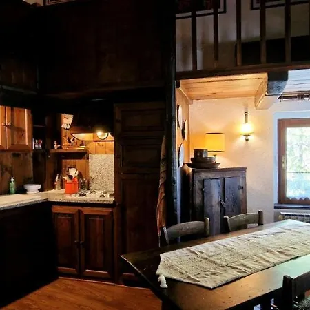 La Maison De L'oncle- Bluchalet
